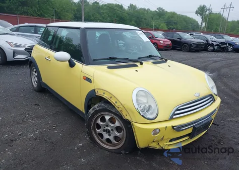 2005 Mini Cooper z USA, uszkodzony, nr VIN WMWRC33495TJ68723